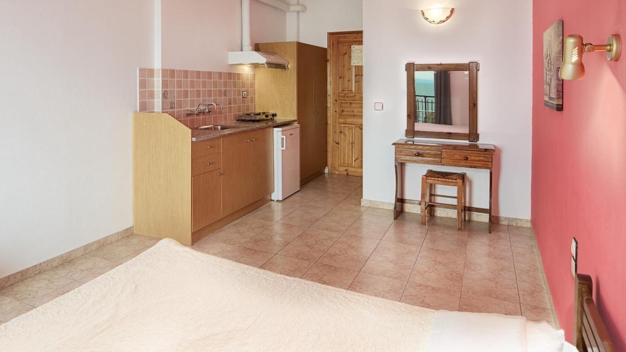 Pharos Rooms Ília Exterior foto